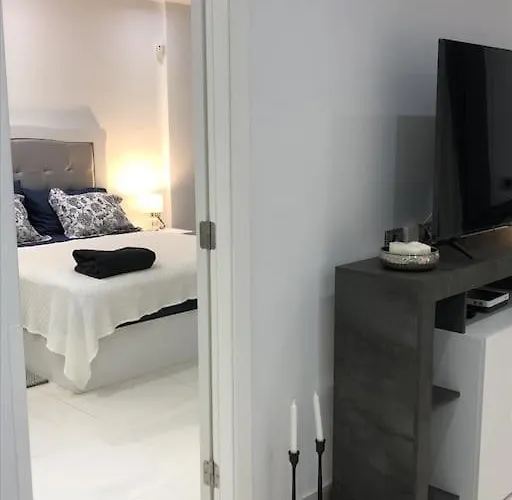 Con Impresionantes Vistas Y Piscina Διαμέρισμα *