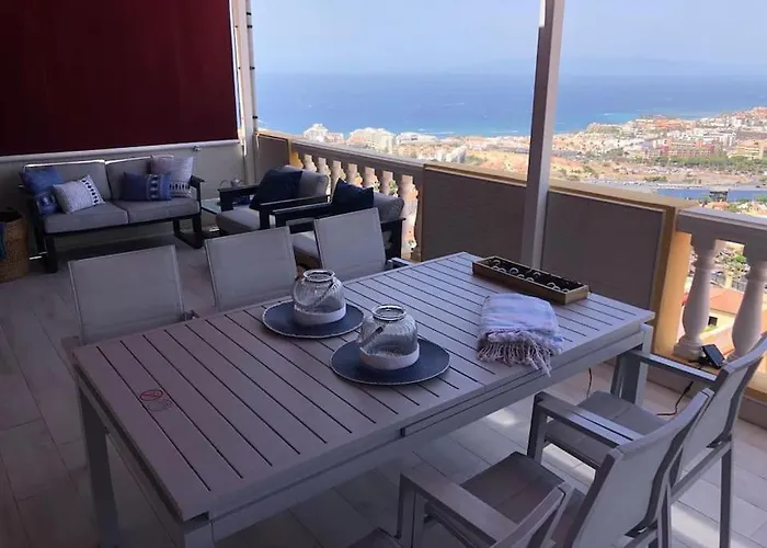 Con Impresionantes Vistas Y Piscina Διαμέρισμα