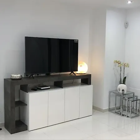 Con Impresionantes Vistas Y Piscina * 阿德耶