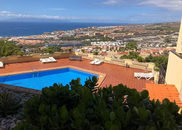 Apartment Con Impresionantes Vistas Y Piscina *