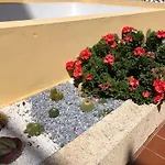 Con Impresionantes Vistas Y Piscina Апартаменти *
