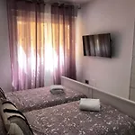 Con Impresionantes Vistas Y Piscina Адехе