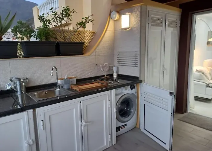 Con Impresionantes Vistas Y Piscina Apartment