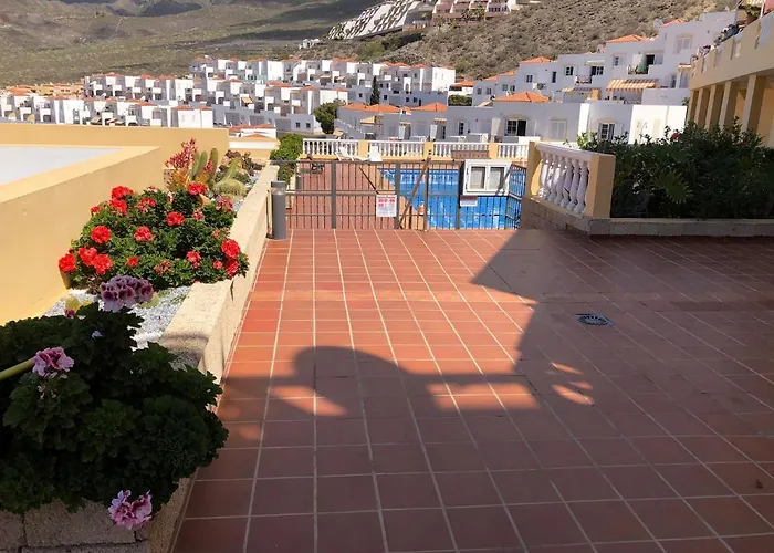 Apartment Con Impresionantes Vistas Y Piscina *