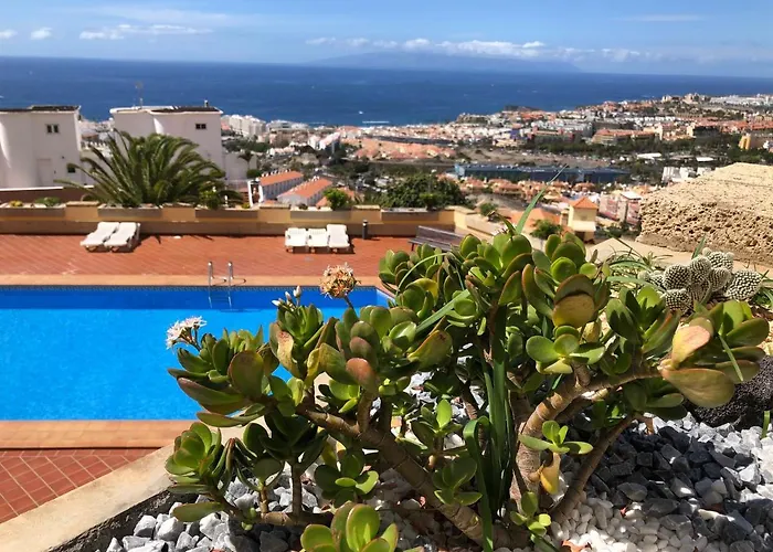 Apartment Con Impresionantes Vistas Y Piscina *